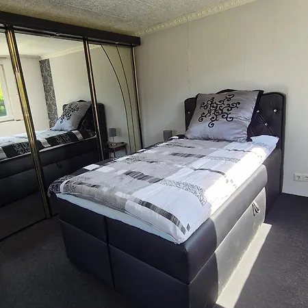 Monteurhaus Dautphe * Friedensdorf